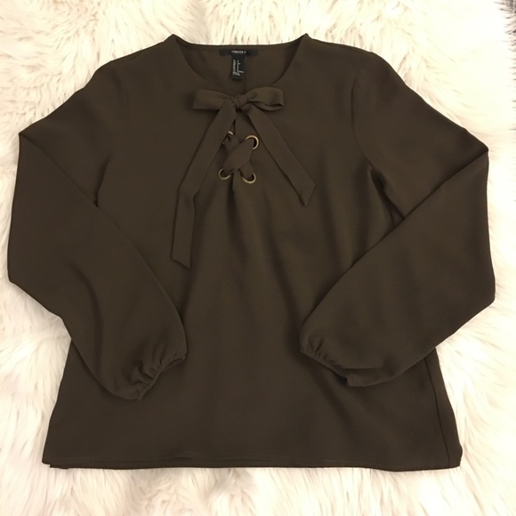 Olive green lace up top - Picture 2 of 8